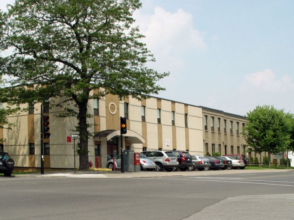 LOCAL À LOUER.CA, le 1 site