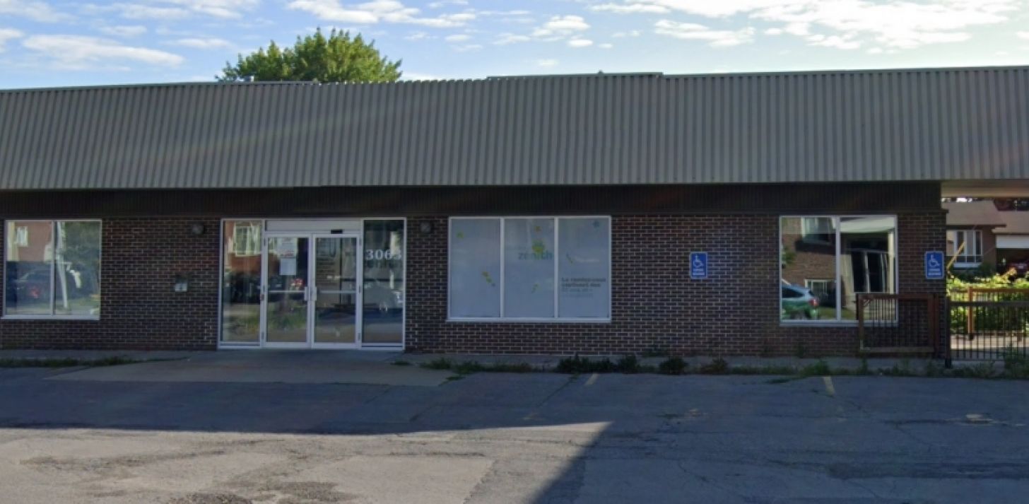 Commercial space in Longueuil - For Rent