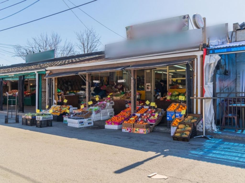 Real estate package at the Jean-Talon Market Montreal Little Italy