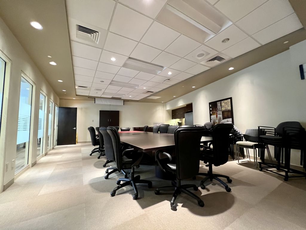 COMMERCIAL / BUREAU  À LOUER