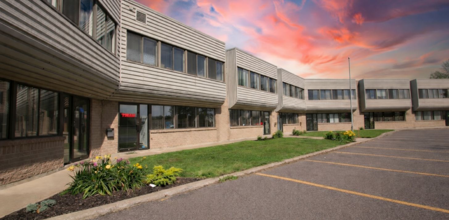 Office and Light Industrial Spaces for Lease in Saint-Bruno - For Rent