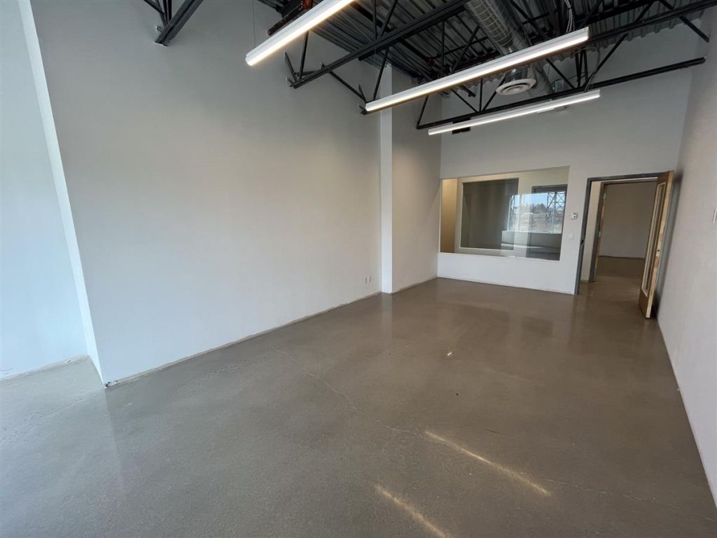 Office for Rent � 17990 Rue des Gouverneurs, unit 105-200, Mirabel