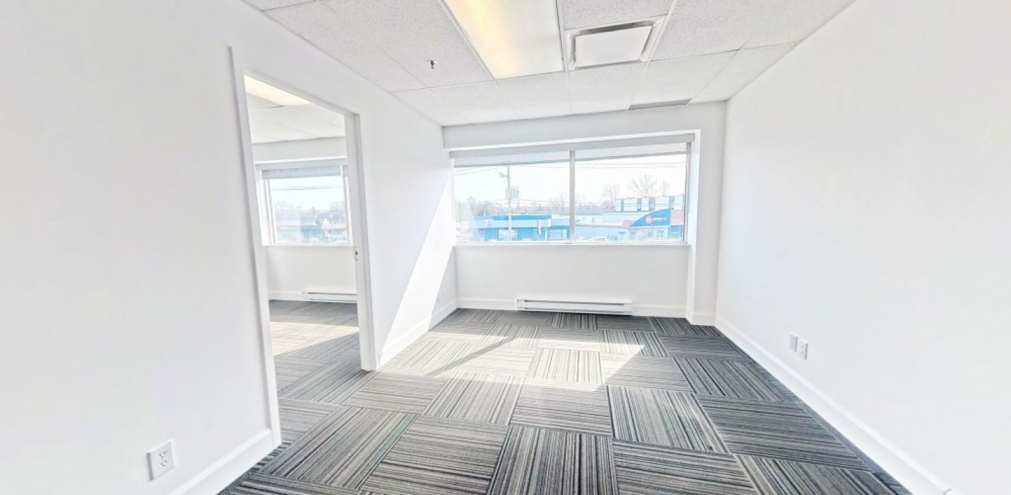 Local 80+100- 3700 Hamel - For Rent