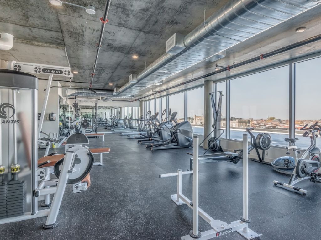 Espace de bureau neuf  louer au Mile-Ex 