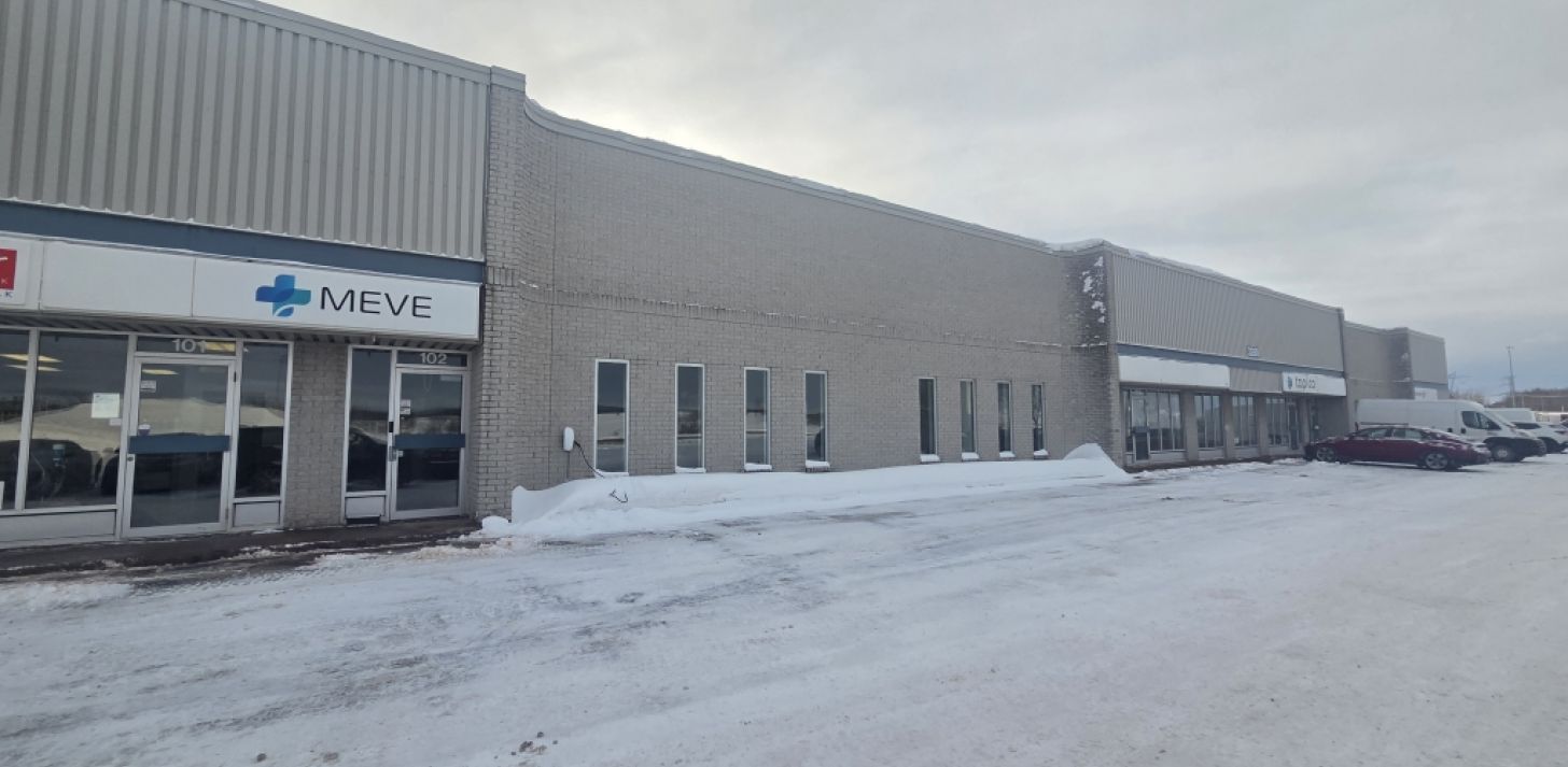 Espace industriel &agrave; louer � 3260 avenue Watt, local 102 - &Agrave; louer