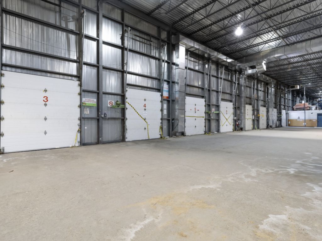 Immeuble industriel  LOUER