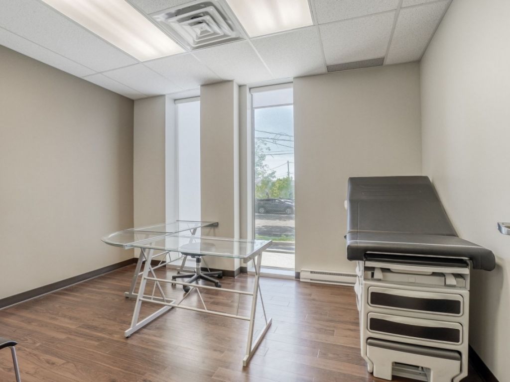 LOCAL FOR RENT | 3381 sq ft | 195 Boulevard Grber, Gatineau