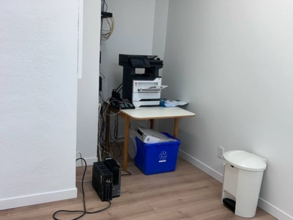 Commercial space for rent - Longueuil