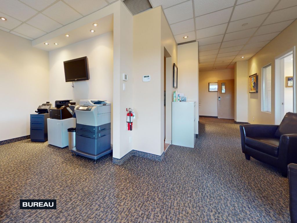 OFFICE SPACE FOR RENT 2000 sqft. - LAVAL