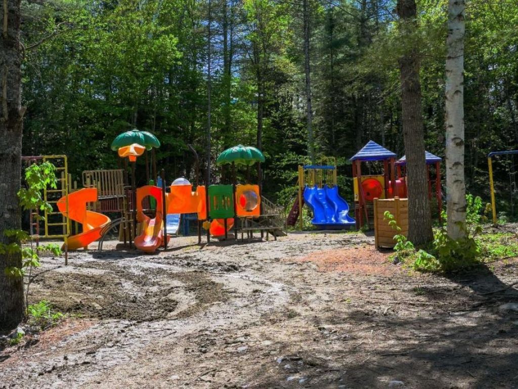 Camping � vendre / Domaine r�cr�otouristique Lanaudi�re