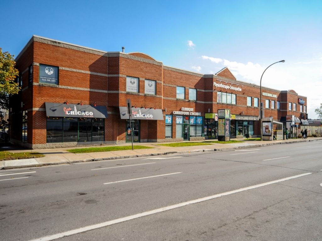 SPACE FOR RENT FOR 1350 SQF - SAUV STREET AND ACADIE