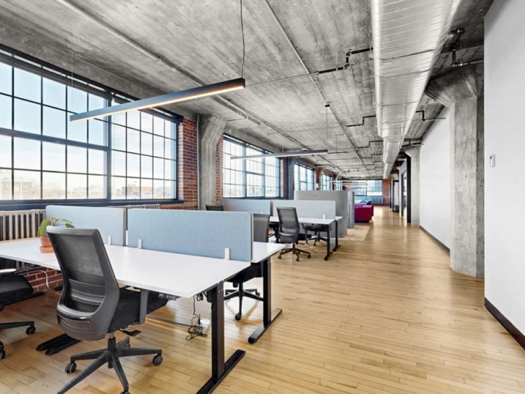 High-quality turnkey furnished office space for lease in Outremont