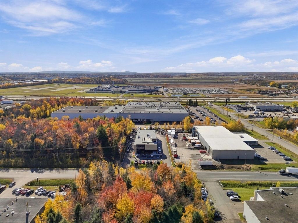 Industrial building for sale