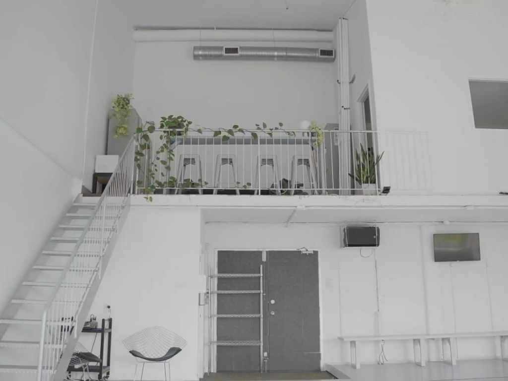 Lease Transfer  Loft (Studio) 5000 Iberville  2,000 square feet