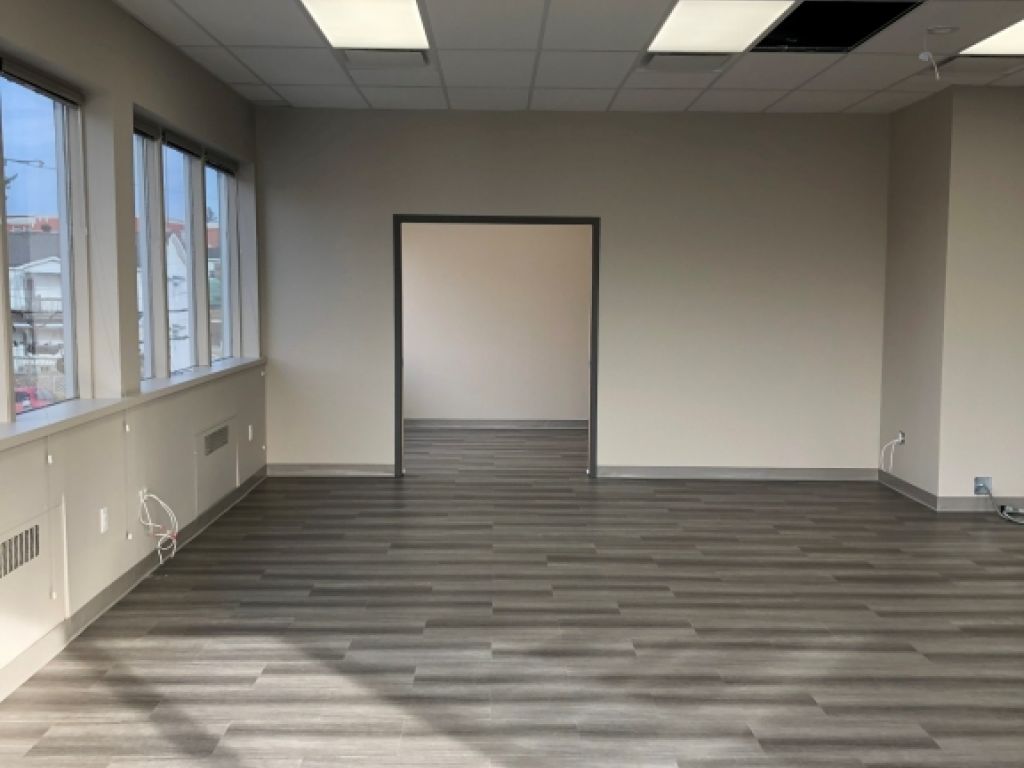 📢 Bureau commercial  sous-louer  Magog  1060 pi | Deux mois gratuits & Stationnement inclus