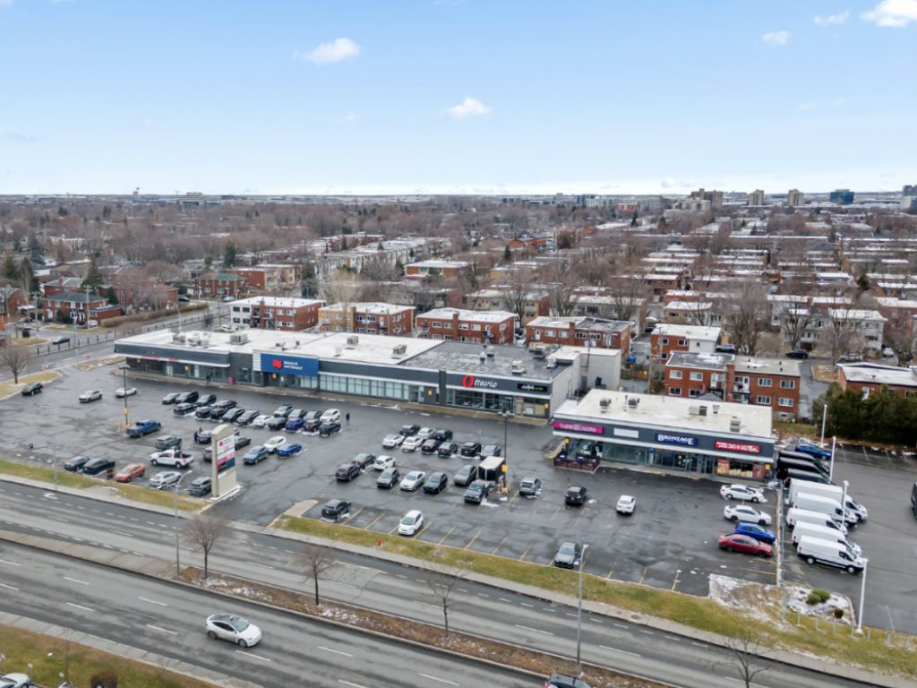 Commercial space in Ville Saint-Laurent