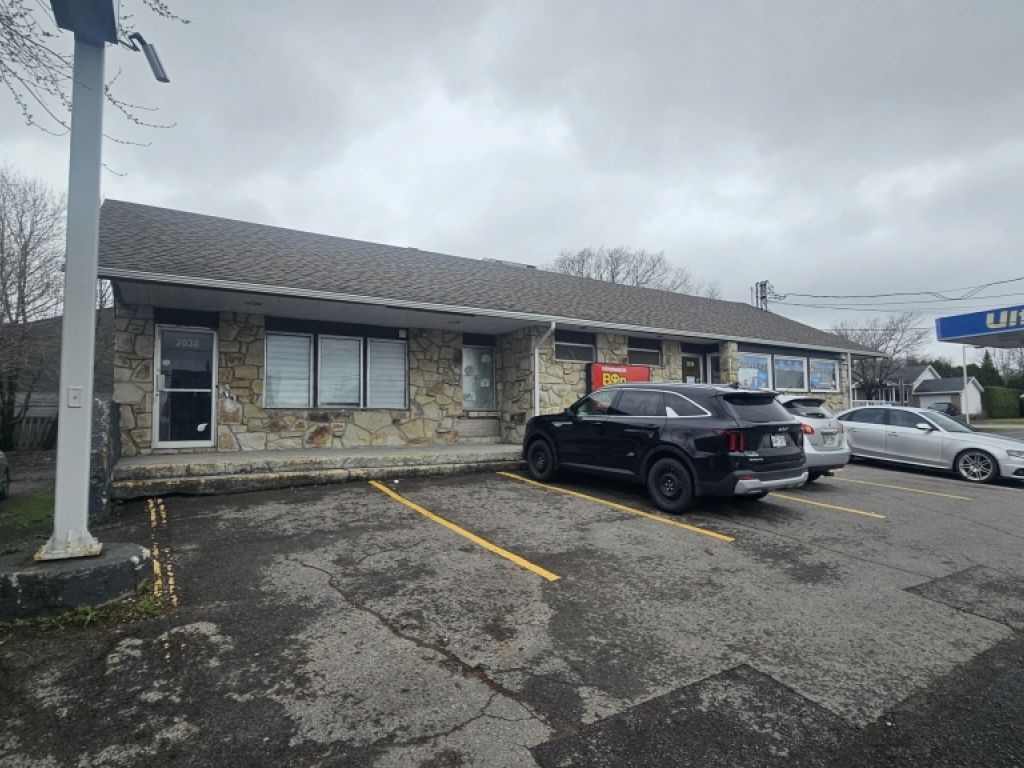 Local commercial � 2020 rue Saint-Jean-Baptiste