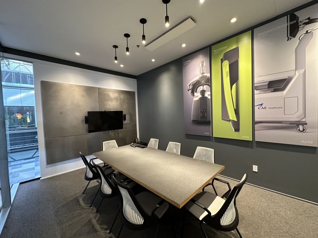 Technople Angus     Magnifique espace partag de 2522 pi ca