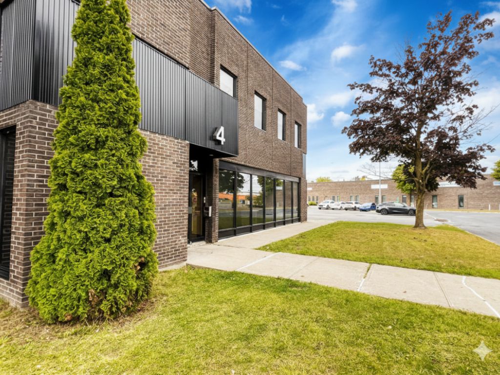 Professional Office Space for Lease in Brossard