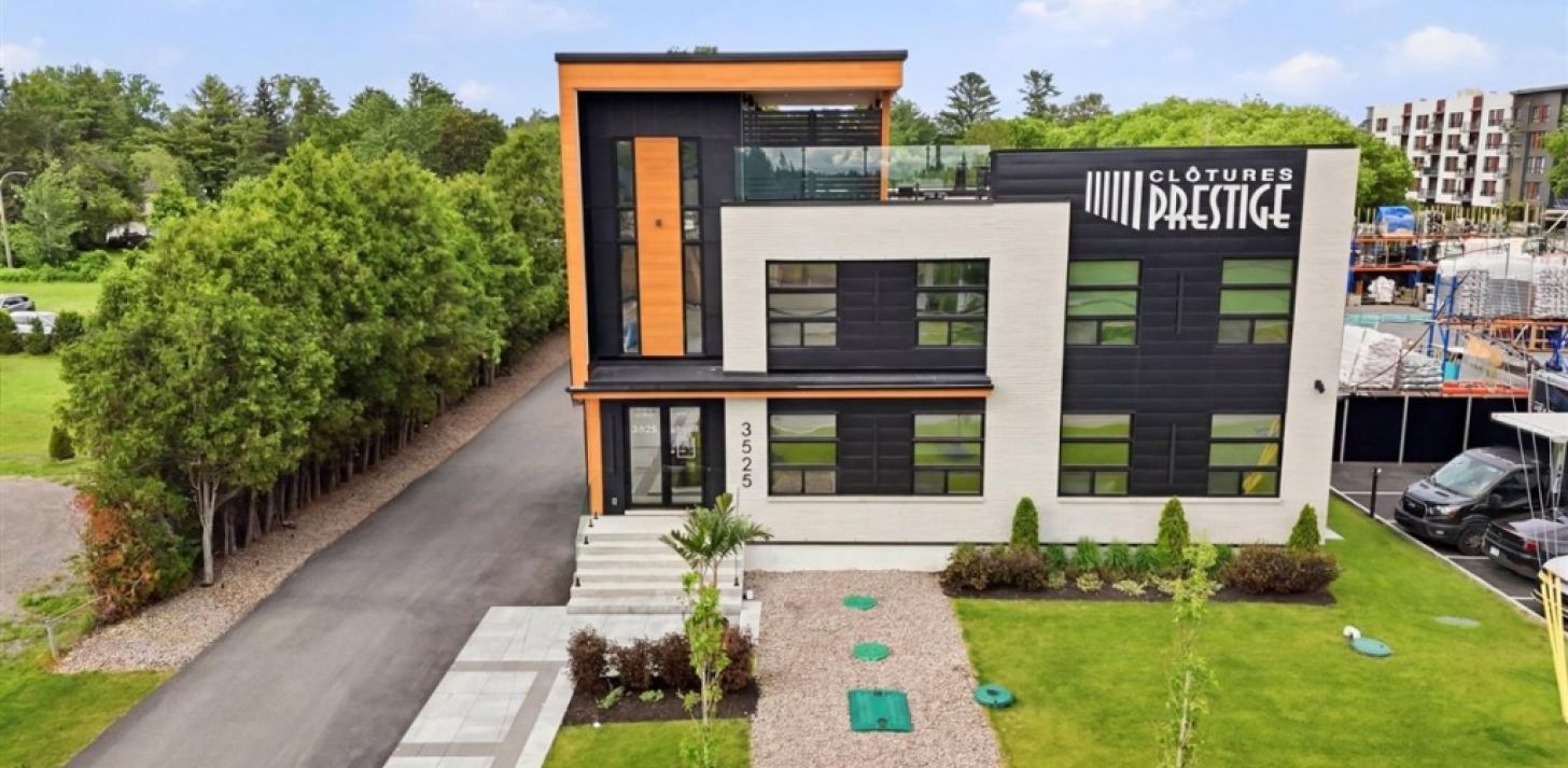 Commercial/office building for sale - For Sale
