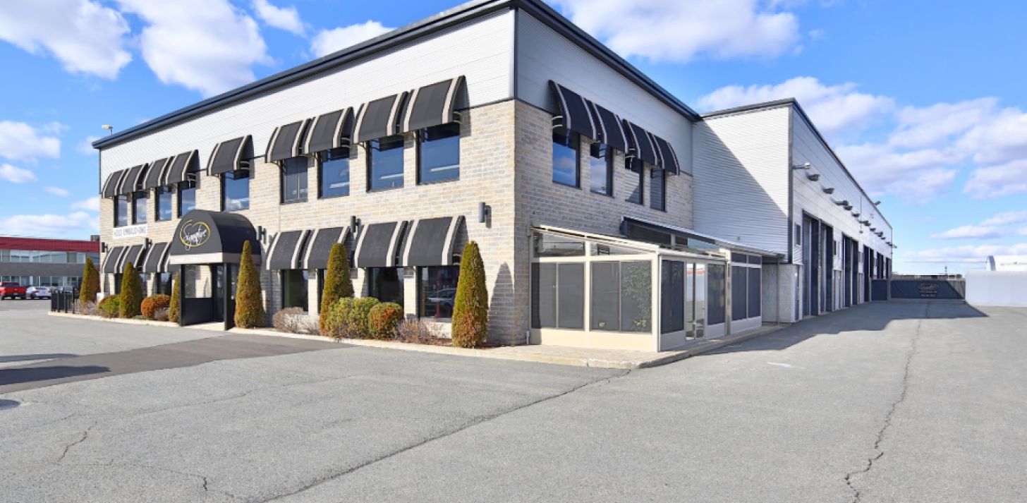 Commercial space for rent - For Rent