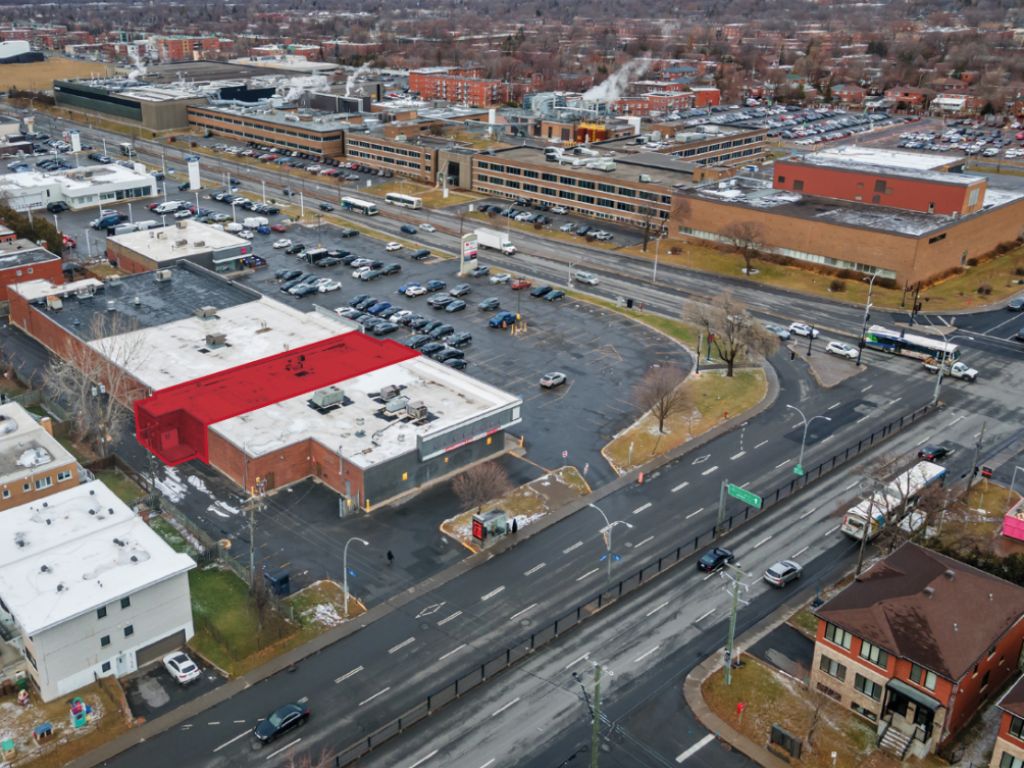 Local commercial à Ville Saint-Laurent