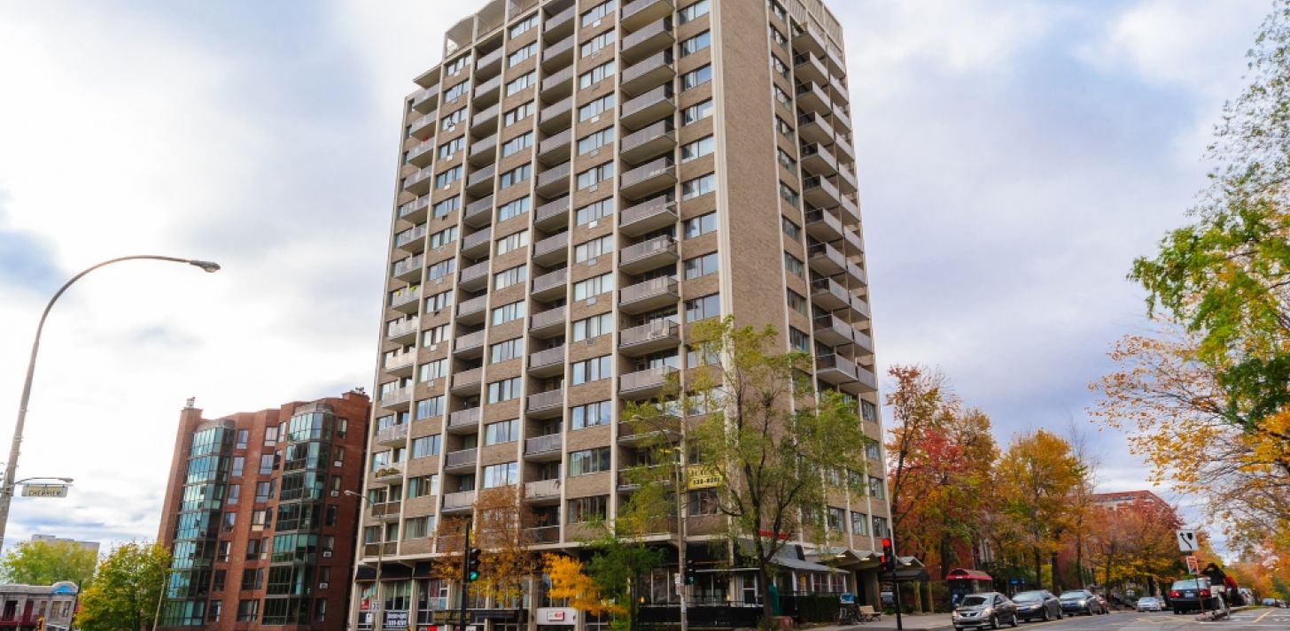 OFFICE TO RENT 755 SQF, PLATEAU MONT-ROYAL, NEAR METRO SHERBROOKE - For Rent