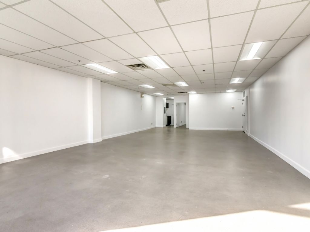 Espaces bureaux de style loft  louer-District Beaumont-6855 de l'pe