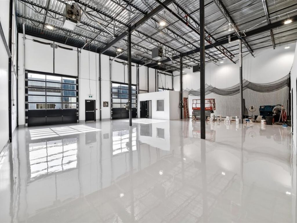 Industrial building for sale � $350/sq.ft.