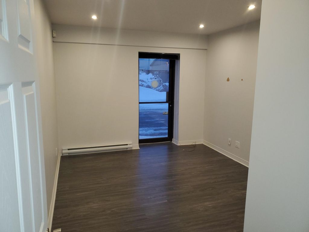 Bureaux  louer - secteur LeGardeur - 1500 pi.ca - plusieurs bureaux ferms - Tout inclus (internet, chauffage, climatisation) - disponible maintenant! 