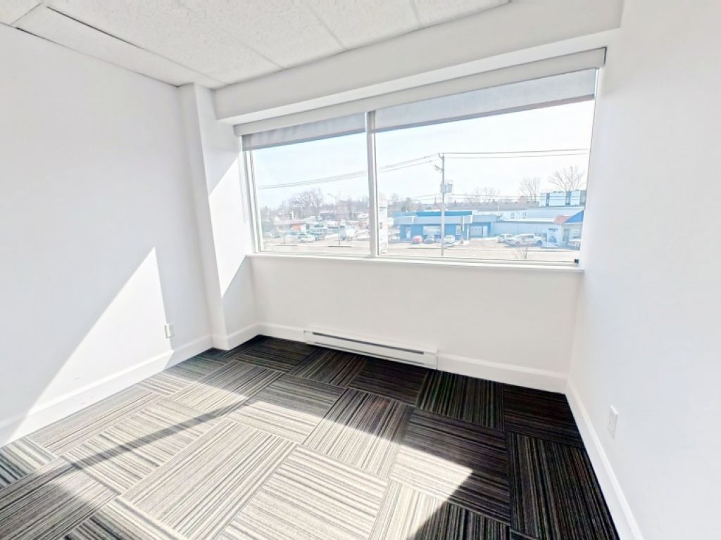 Espace de bureau � louer en 2e �tage � 729 PC - Les Saules