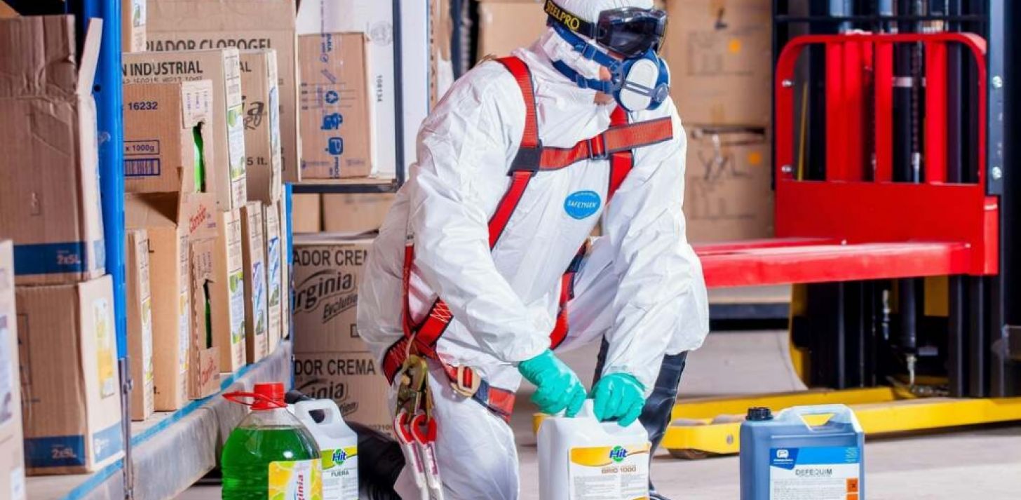 Spécialiste en conformité​ des matières dangereuses et en SST - À vendre