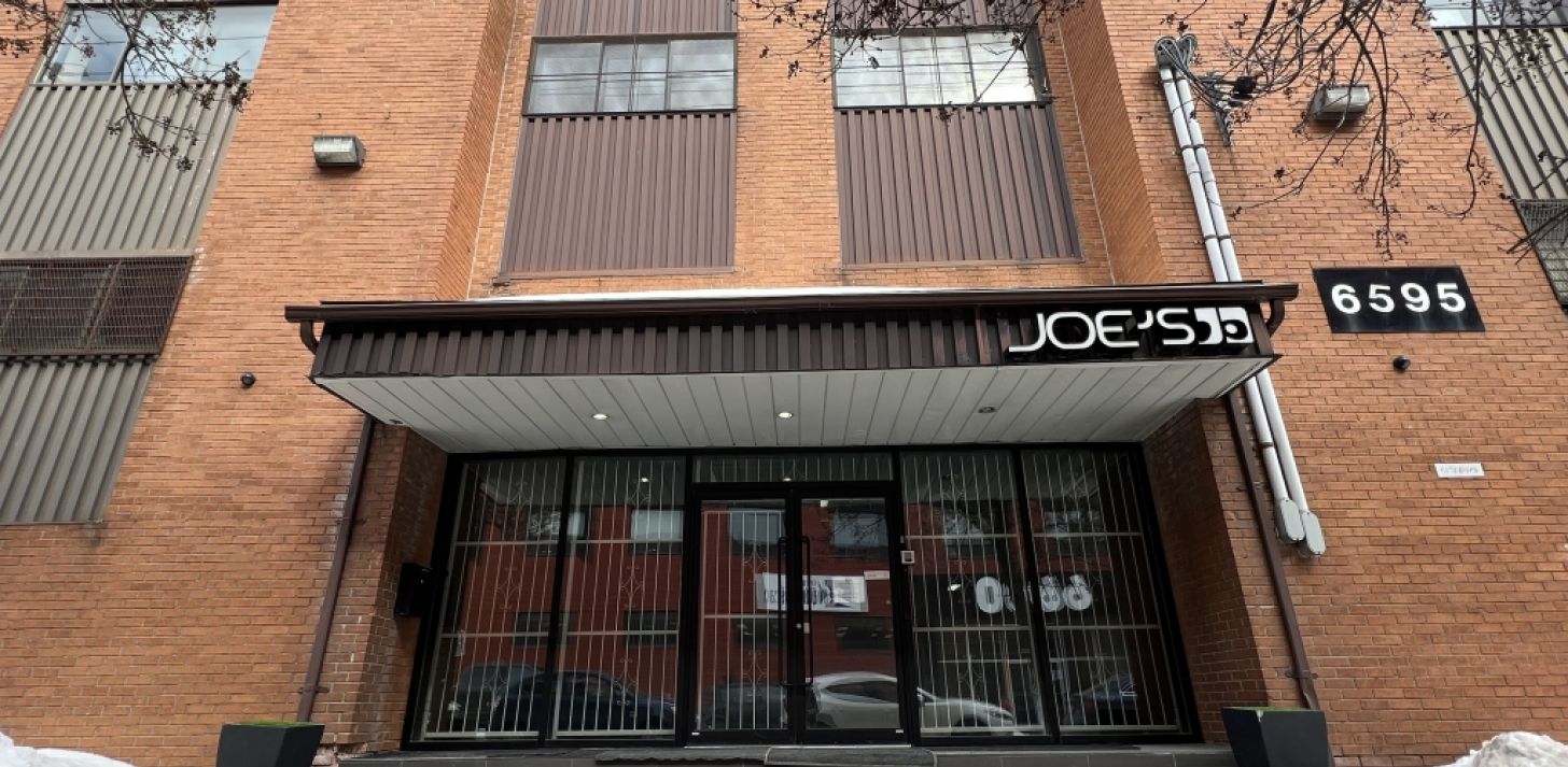 B&Acirc;TIMENT COMMERCIAL ET INDUSTRIEL &Agrave; VENDRE - &Agrave; vendre