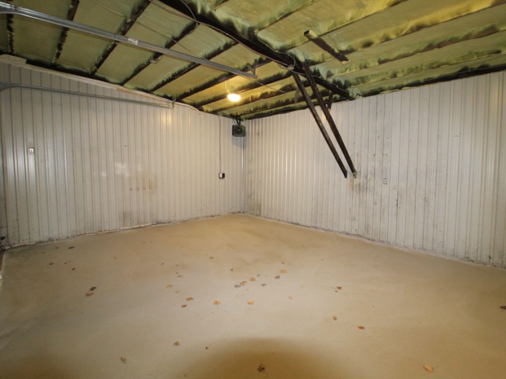 Garage � louer � Parc industriel Saint-Malo (450 pi�)