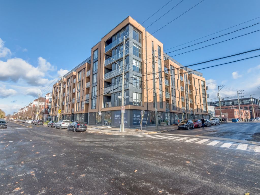 Espace commercial  louer dans le Mile-Ex | Parc Jarry