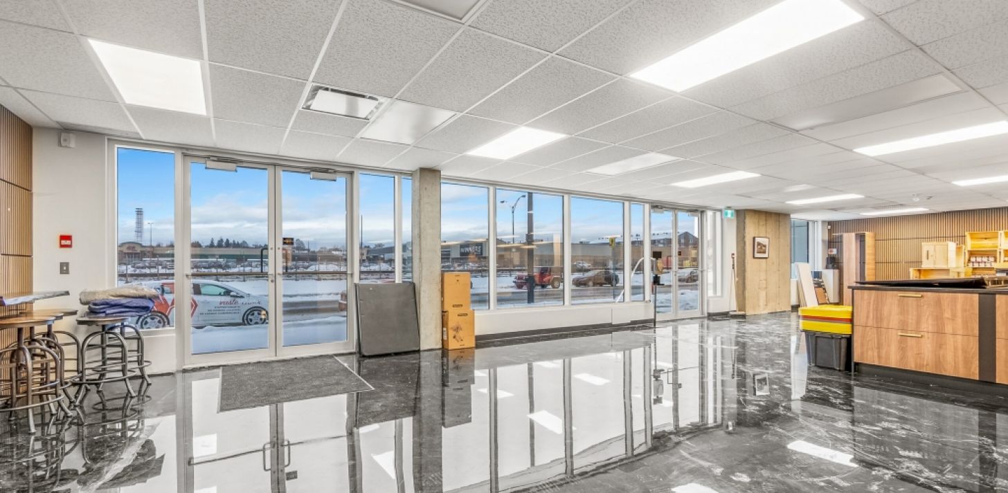 Espace commercial cl&eacute; en main � 3035-150 avenue Maricour Sainte-Foy - For Rent