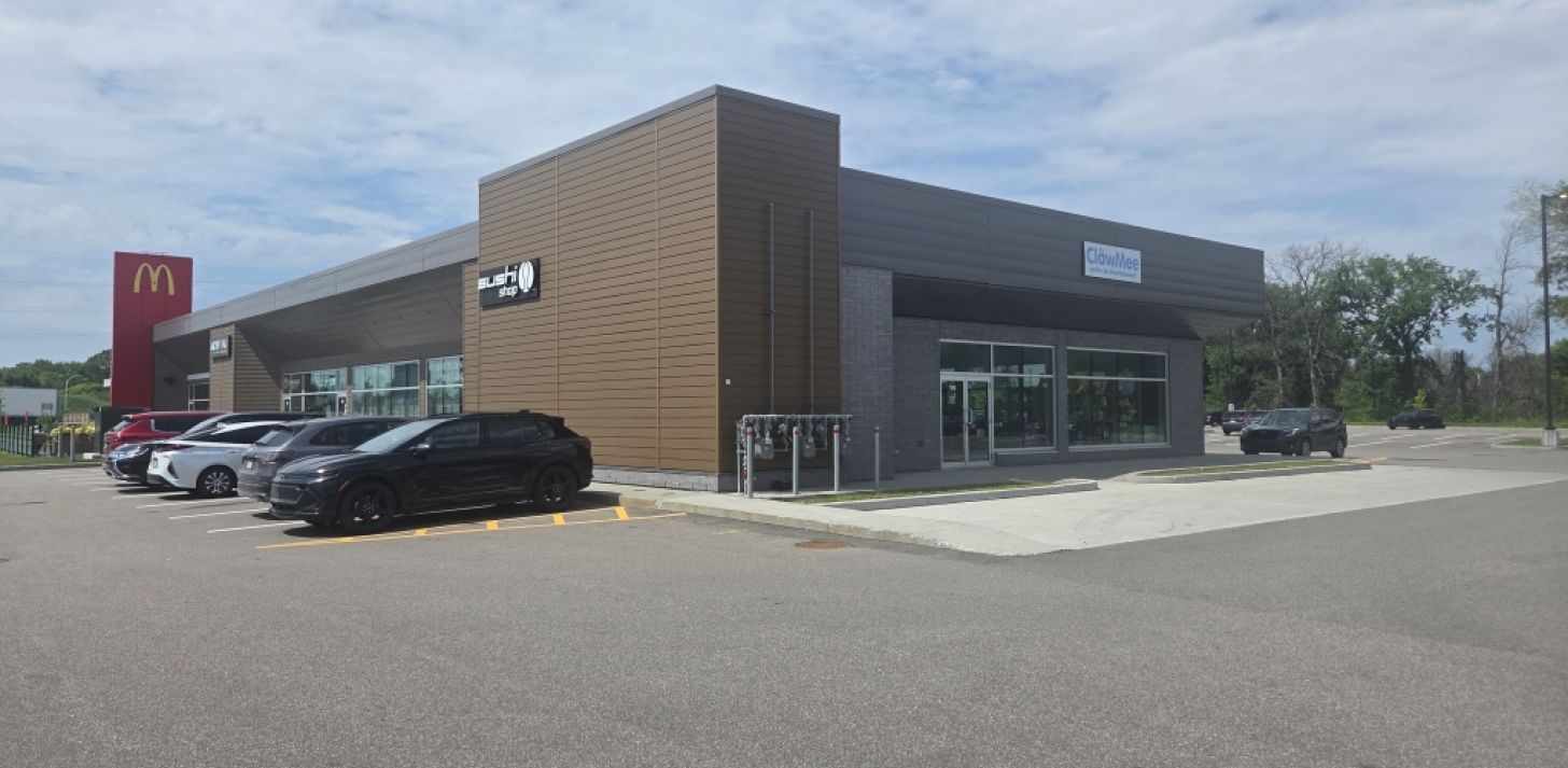 LOCAL COMMERCIAL - 2000 BOUL. WILFRID-HAMEL - Sub-lease