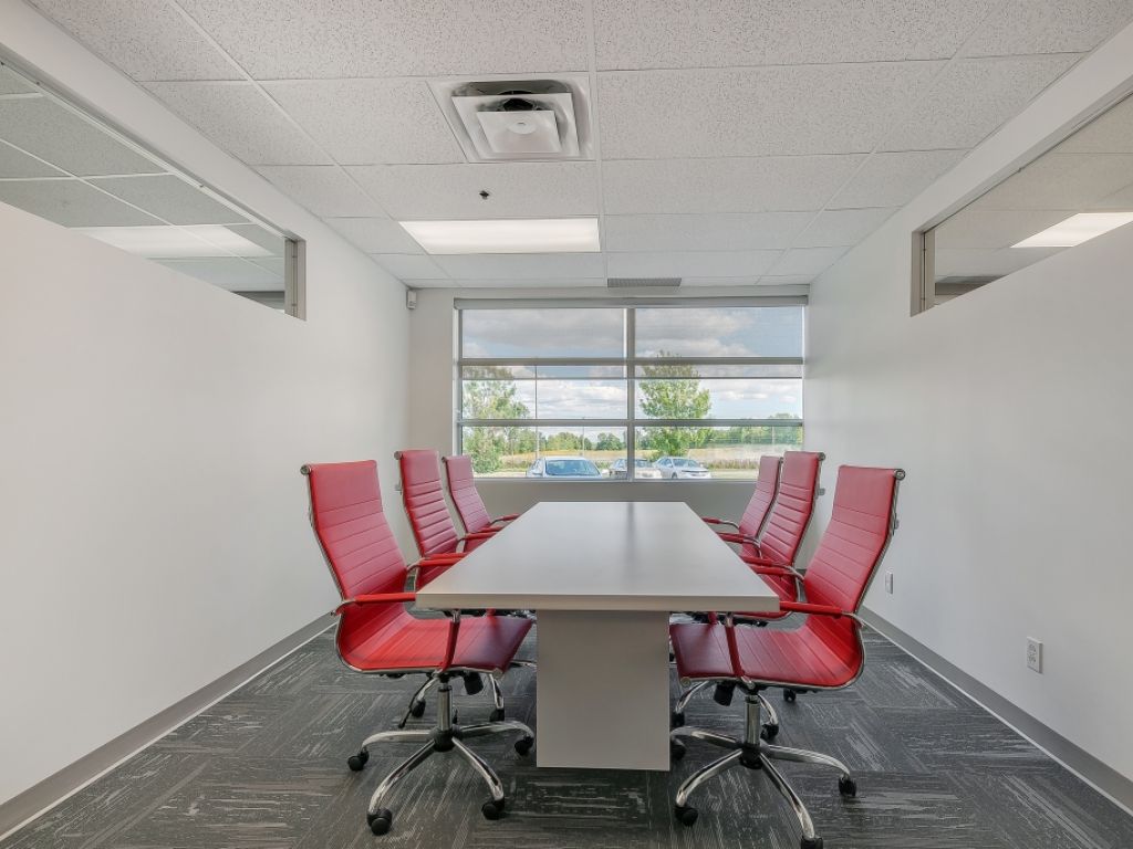 Large double office for rent | Ideal for a professional duo | Boisbriand