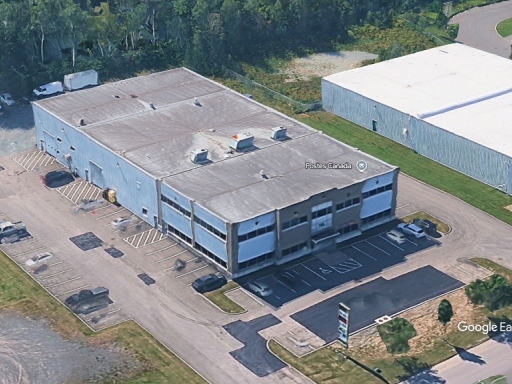 ESPACE INDUSTRIEL AVEC BUREAUX - LVIS