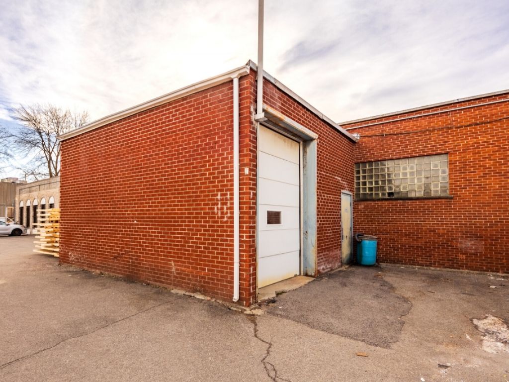12300 Albert-Hudon Espace Industriel  Louer Montral