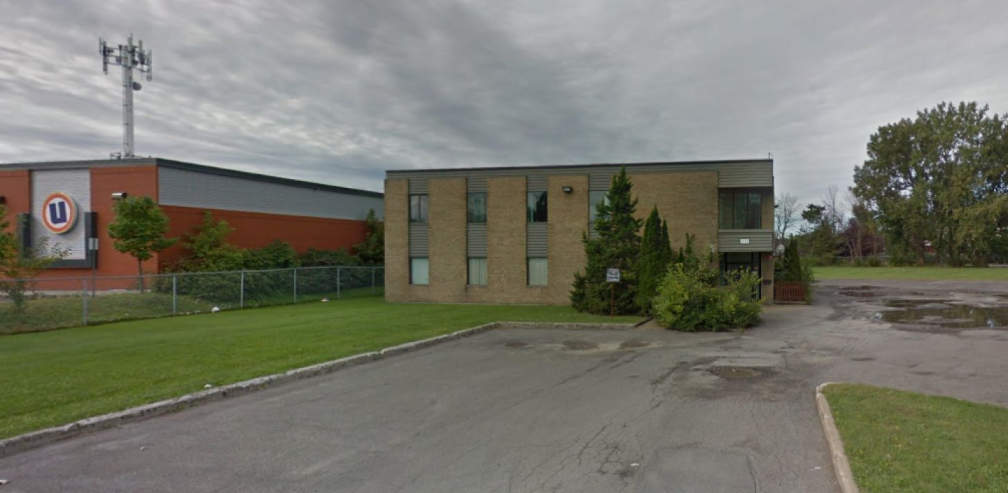 Office space for lease near Mall Champlain - For Rent