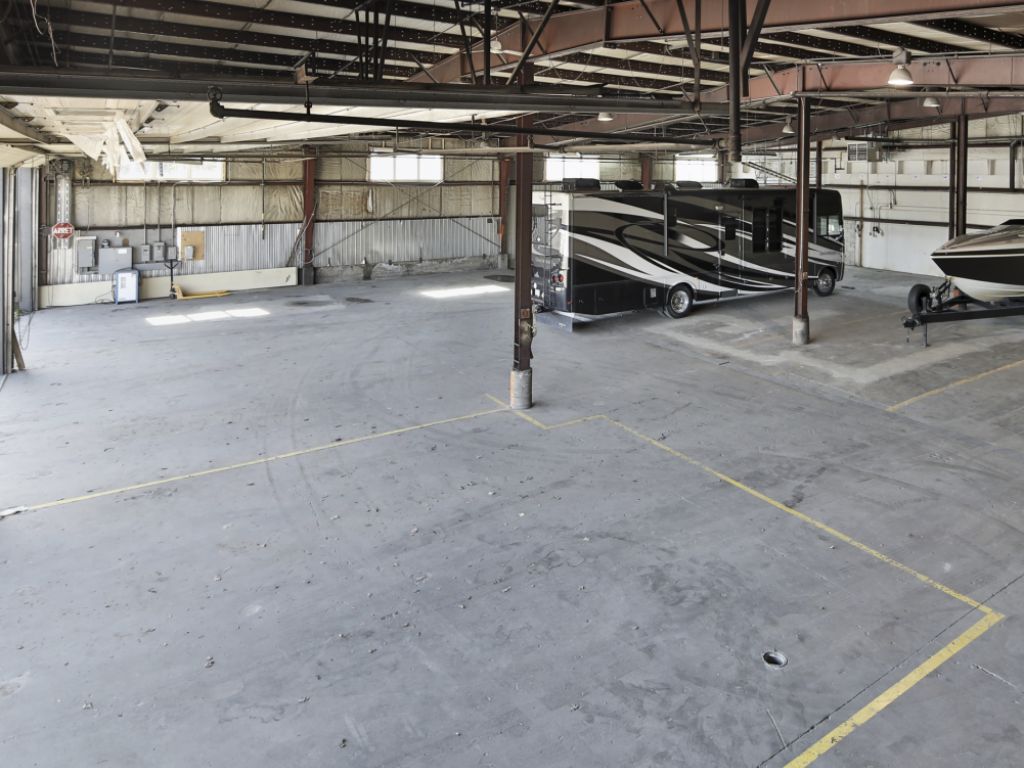Bâtiment commercial À VENDRE