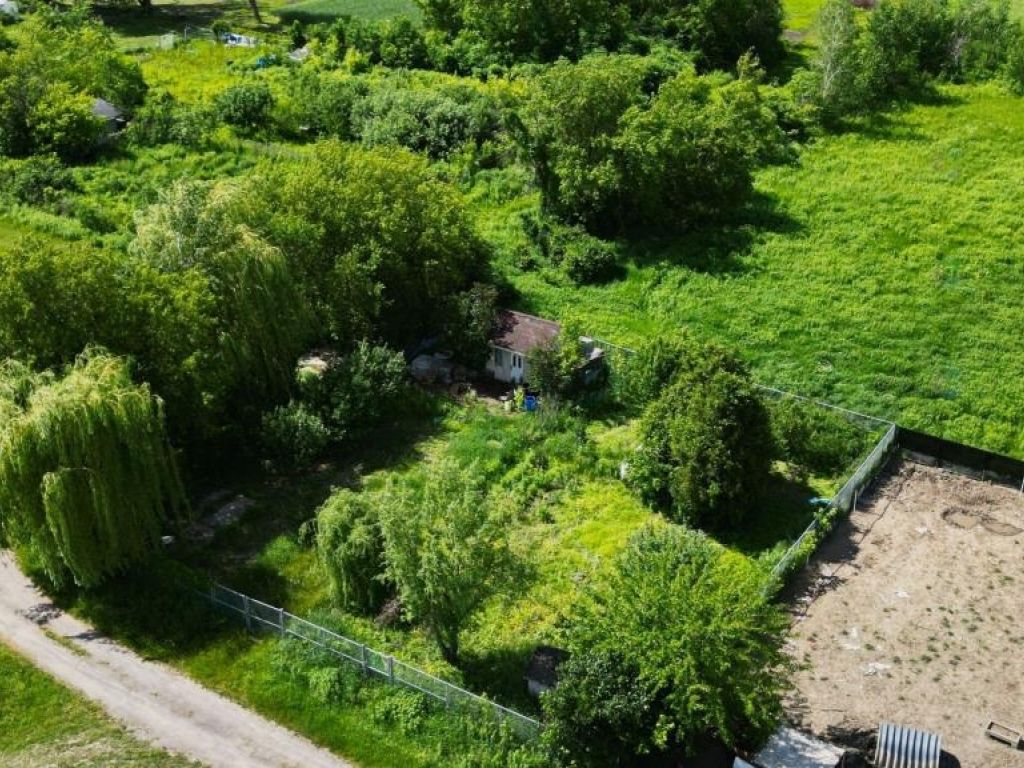 Terrain agricole 9000 pc � louer Laval (Auteuil)
