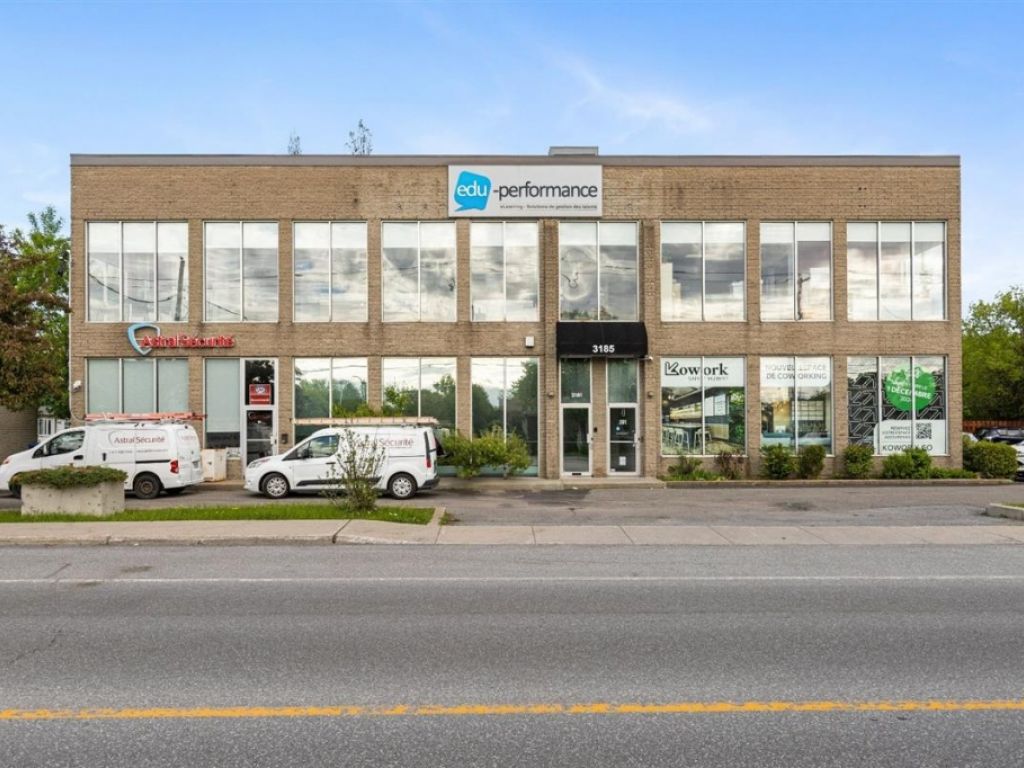 Office space for lease - 3185 Mt�e St-Hubert