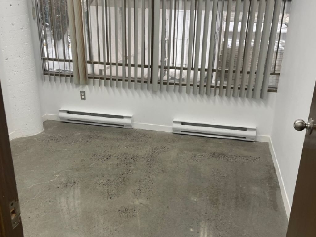 Bureaux r�nov�s 1198 p.c. � louer dans Mtl-Nord!