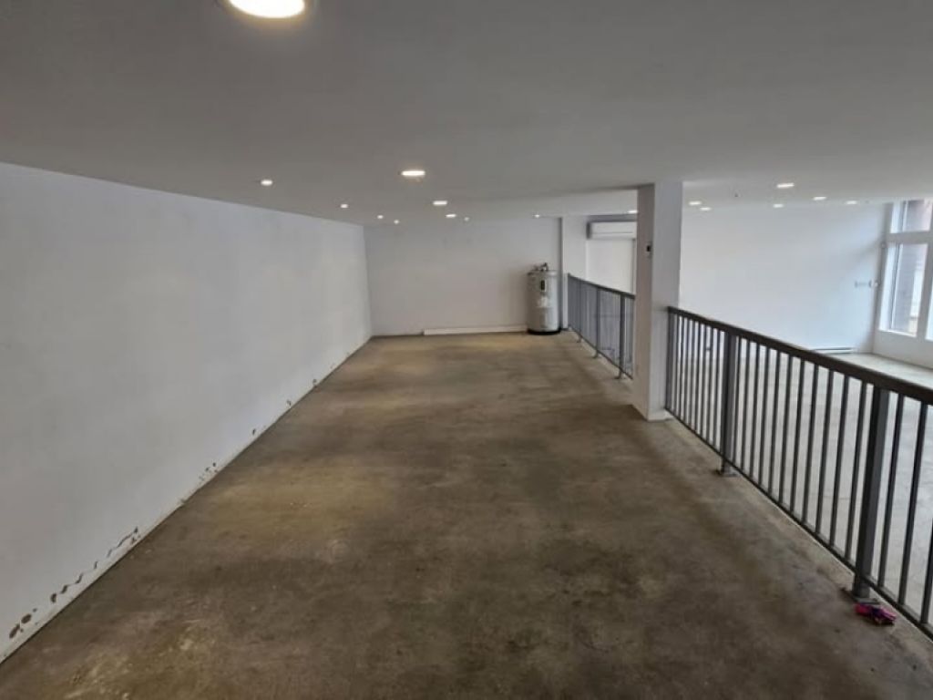 Local commercial � louer - 440 bd Charest Ouest