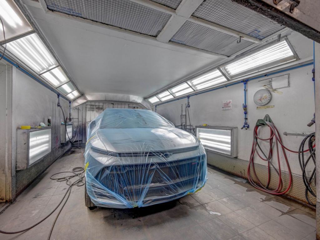 Automotive bodywork / paint garage with industrial building