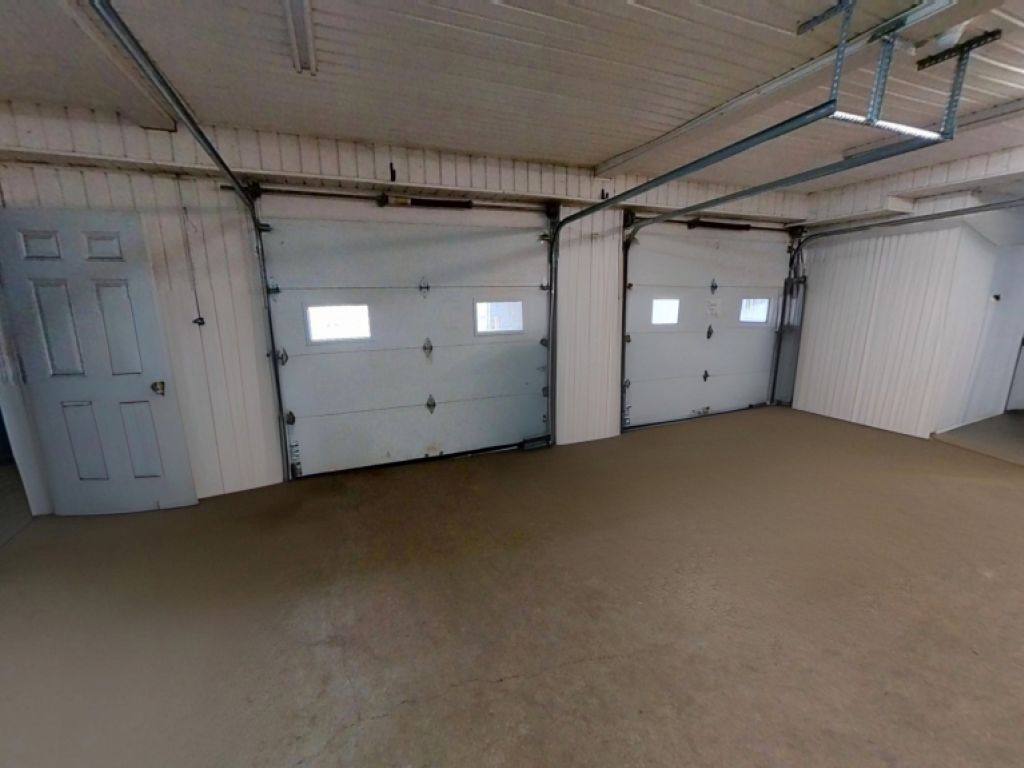 LOCAL INDUSTRIEL NEUVILLE