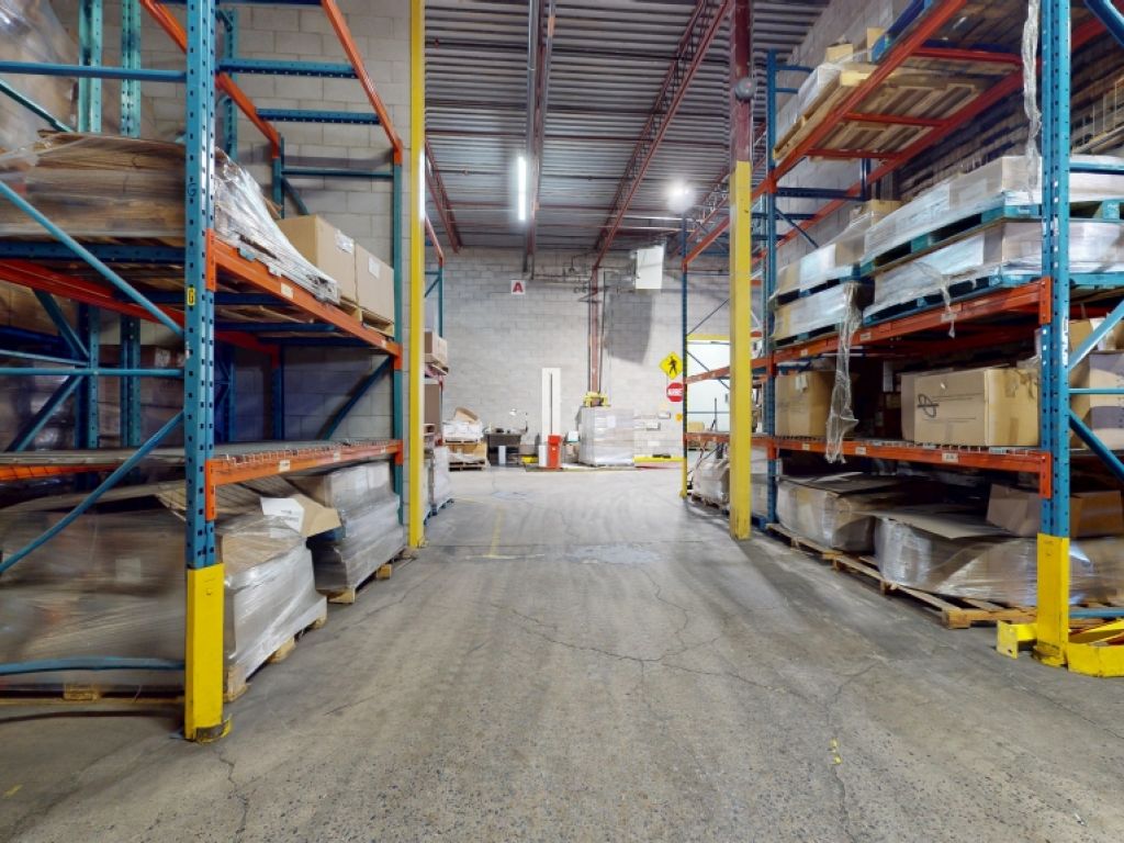 Local industriel � louer | Boisbriand | +40 000 PI�