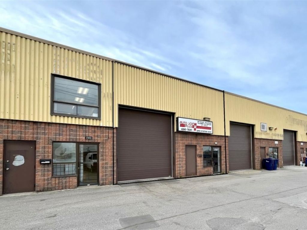 Industrial space for lease - 1507 Aut. Jean-No�l-Lavoie (A-440)